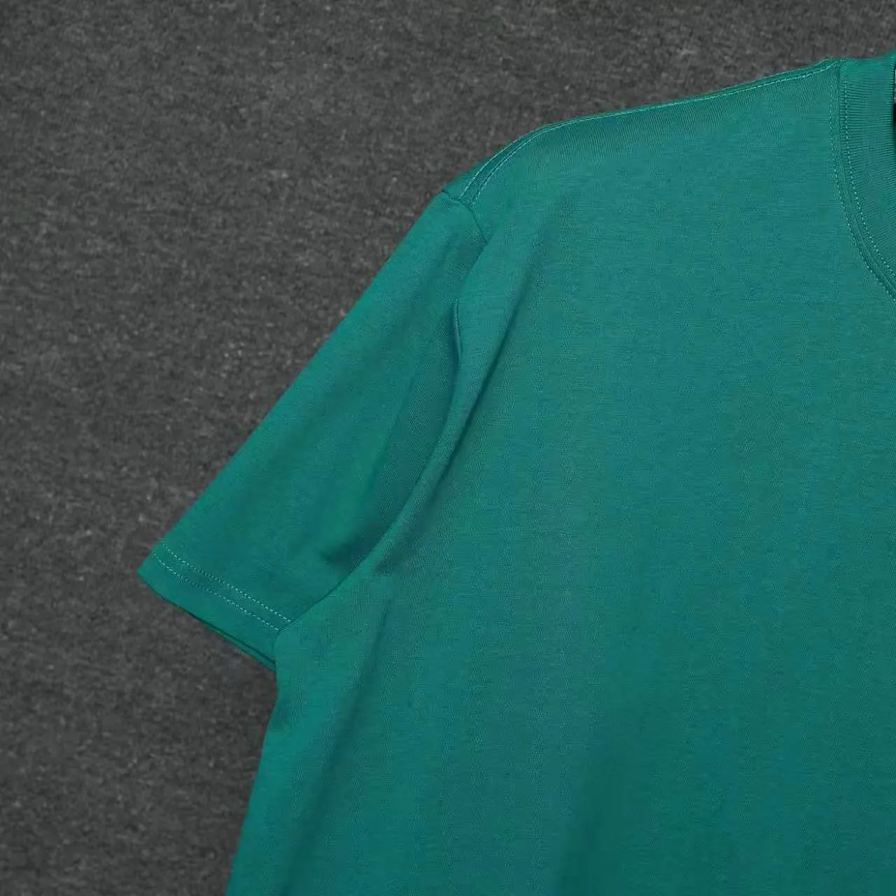 26ss CASABLANCA original printing process short-sleeved T-shirt original development using high-density double yarn pure cotton fabric upper body soft and comfortable color Black White Dark Green color Orange Pink Blue Royal Blue color cigarette powder 8 colors Sizes S M L XL